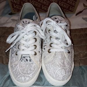 Sugar floral Lace Shoes Size 9M